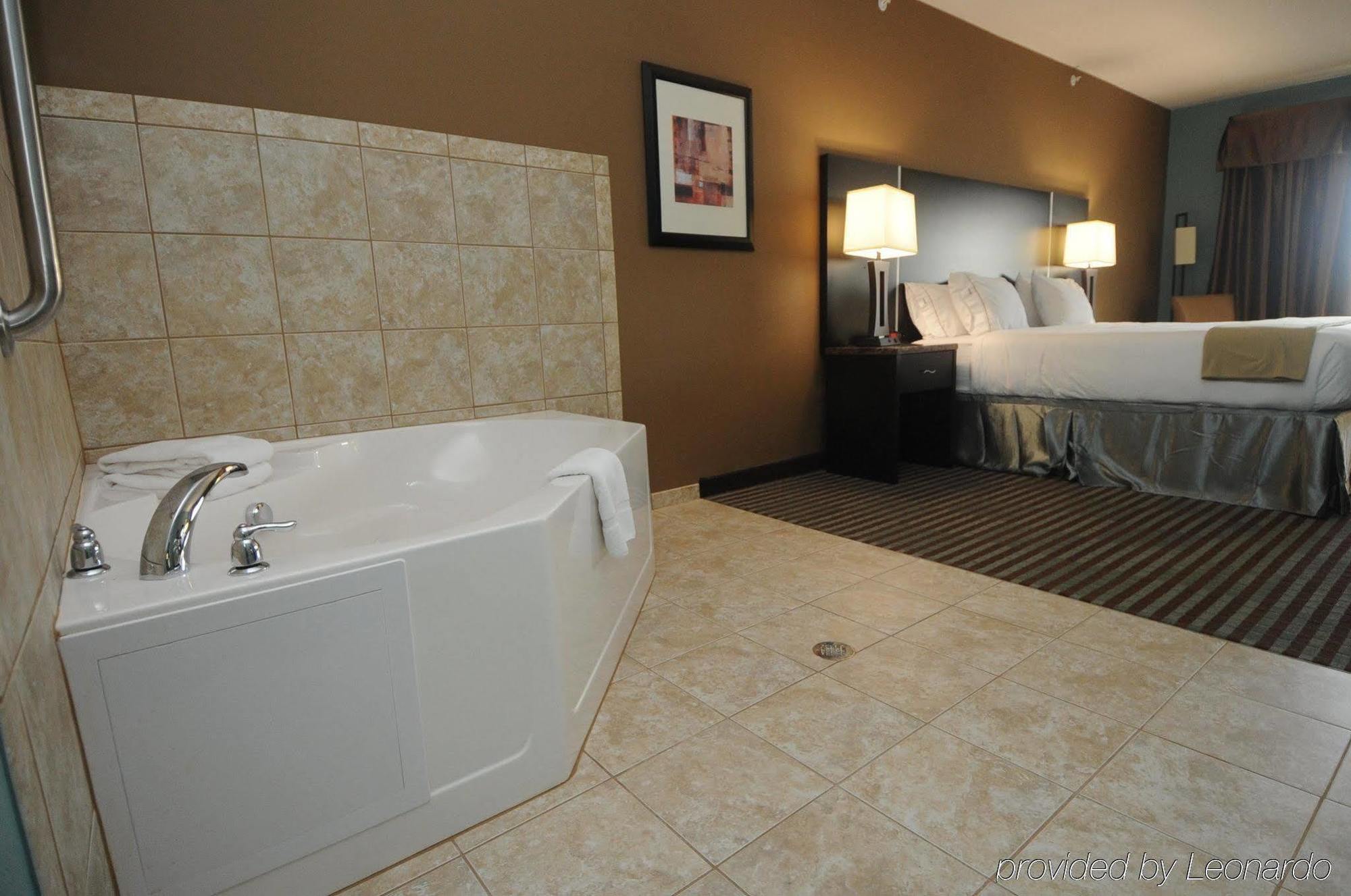 Holiday Inn Express Somerset By Ihg Ngoại thất bức ảnh