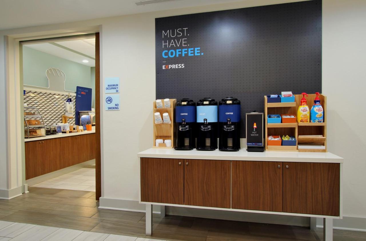 Holiday Inn Express Somerset By Ihg Ngoại thất bức ảnh