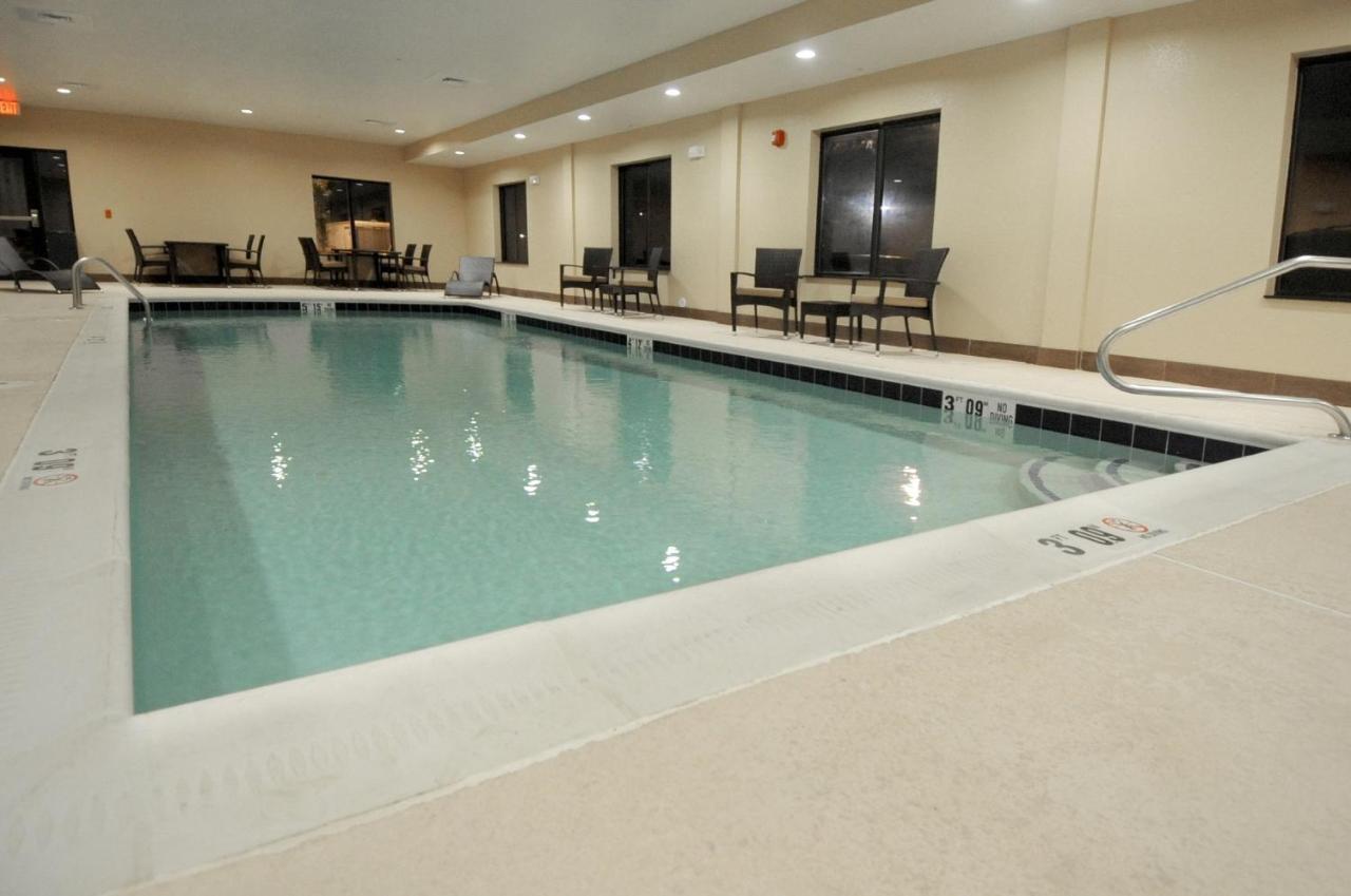 Holiday Inn Express Somerset By Ihg Ngoại thất bức ảnh